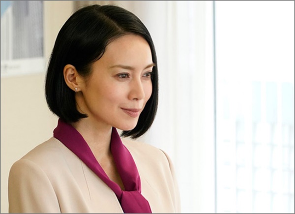 画像 中谷美紀が老けたと噂 目頭切開 顔が怖いという真相は R40 Headline