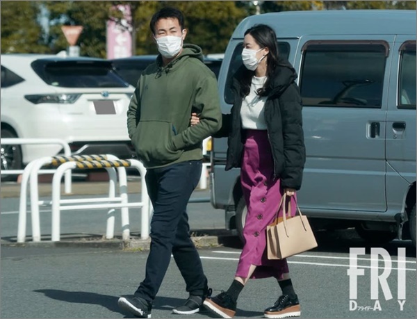 画像 小林麗菜の彼氏は福岡堅樹で結婚直前 イオンモールで腕組みデート R40 Headline 画像 小林麗菜の彼氏は福岡堅樹で結婚直前 イオンモールで腕組みデート R40 Headline